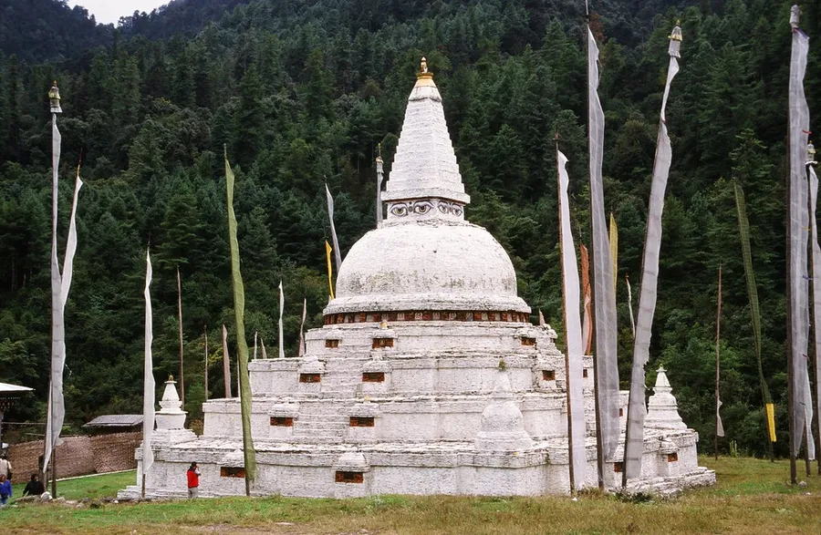 Chendebji Chorten