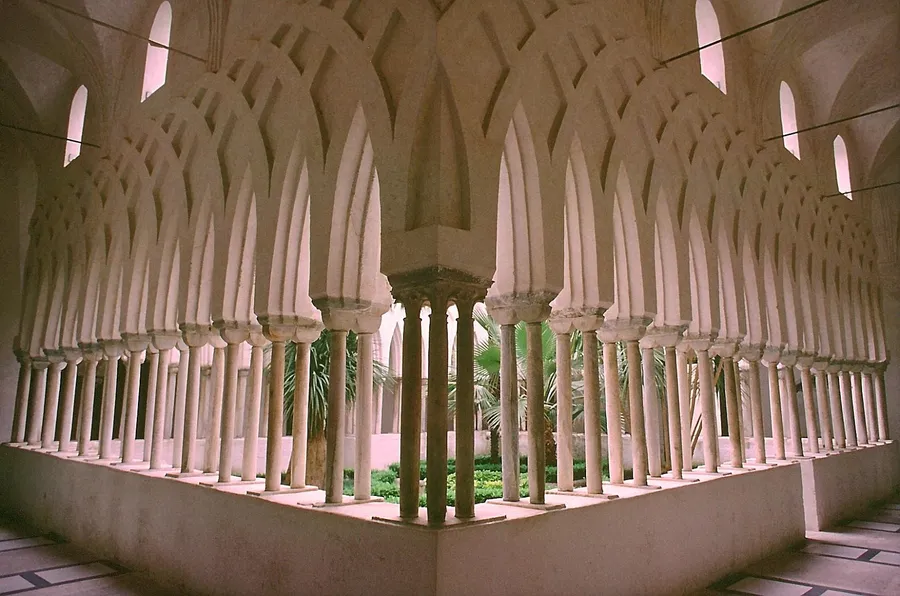 Chiostro del Paradiso (Cloister of Paradise)