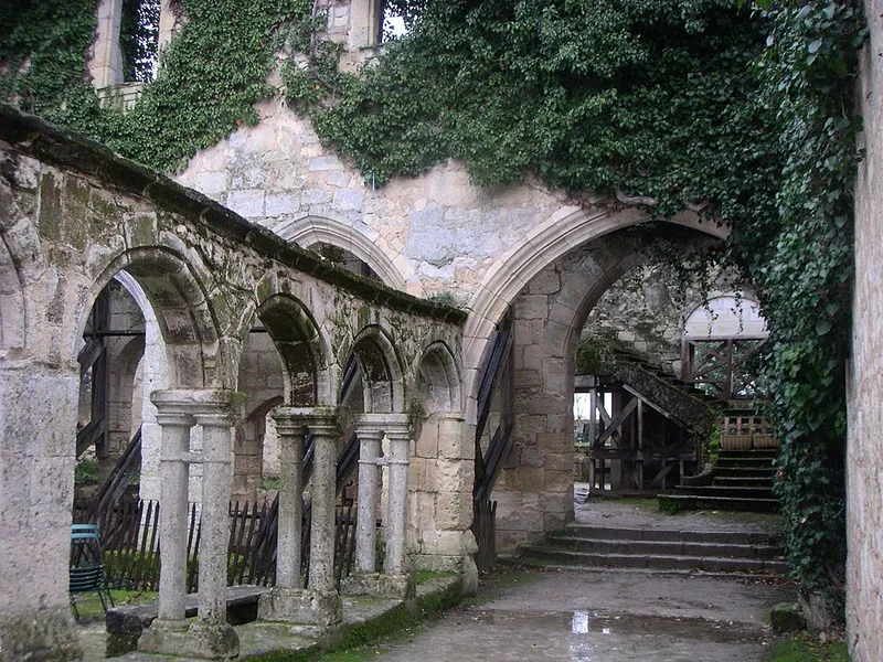 Cordeliers Cloisters