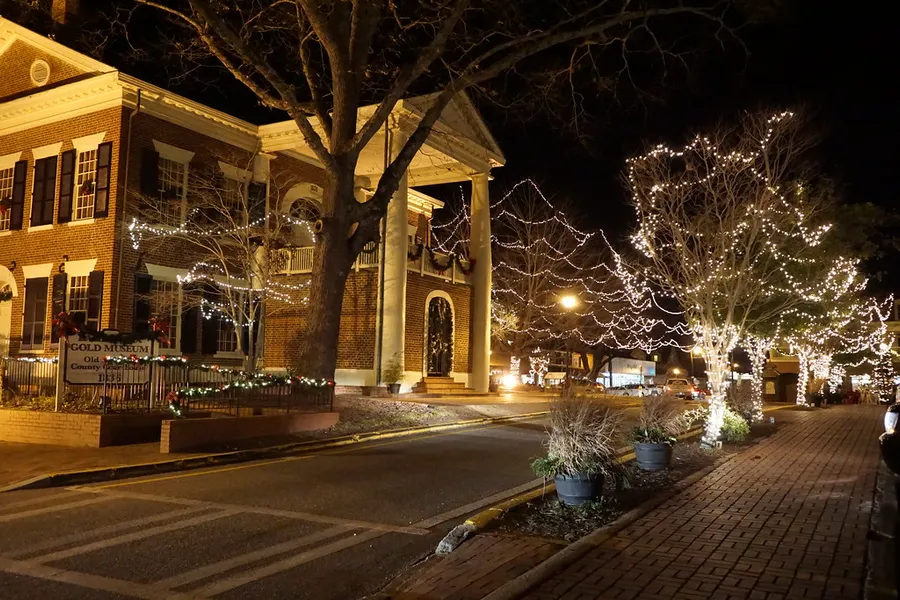 Dahlonega Square
