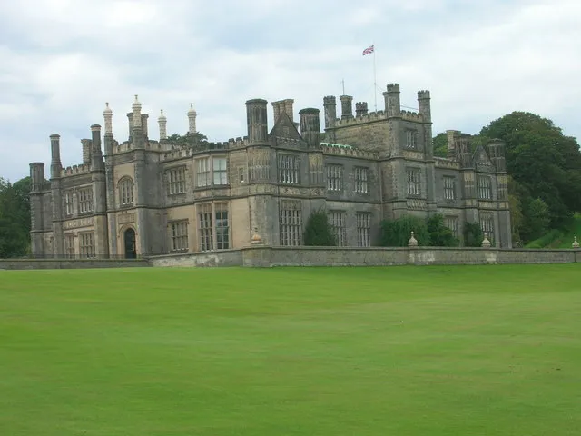 Dalmeny House