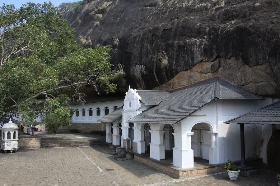 Dambulla Cave Temple