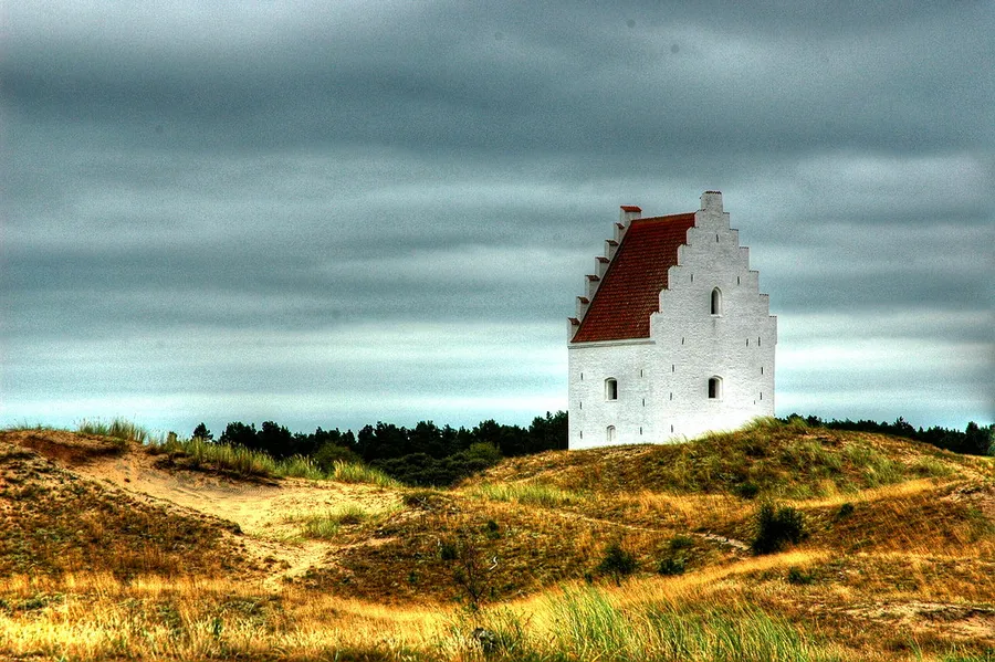Den Tilsandede Kirke