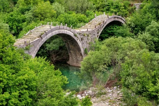 Devil's Bridge (Diavologefyro)