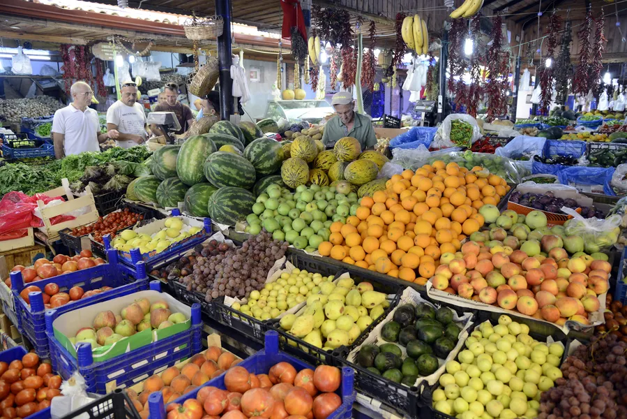 Dinar Friday Market (Pazar)