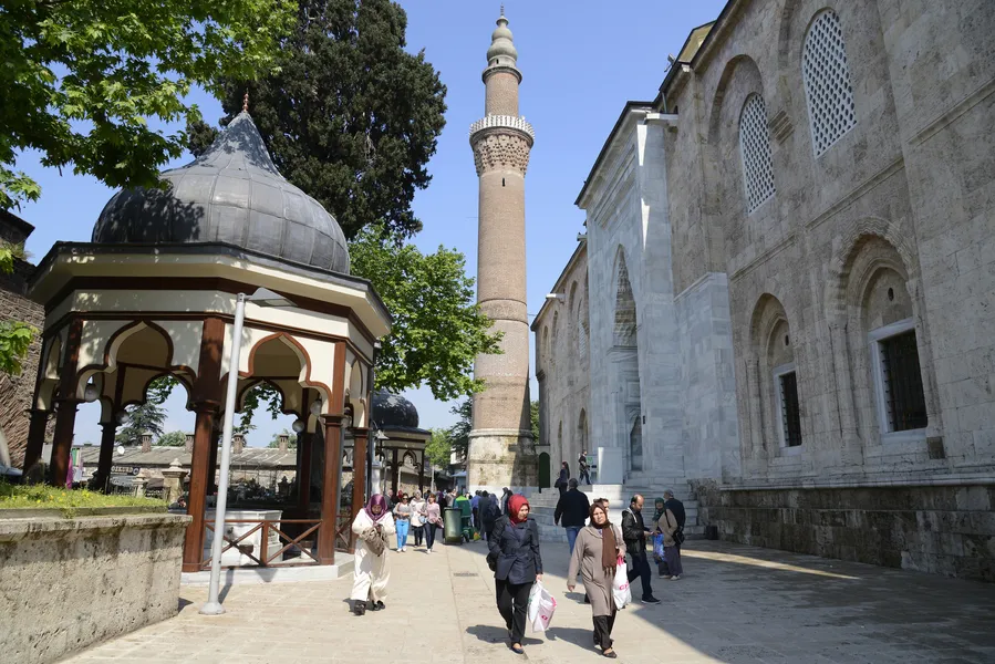 Dinar Ulu Cami (Grand Mosque)