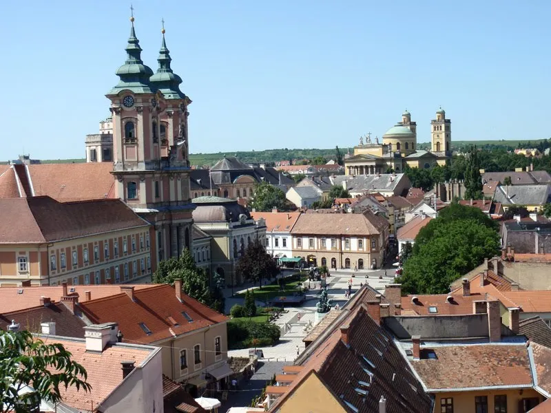 Dobó Square