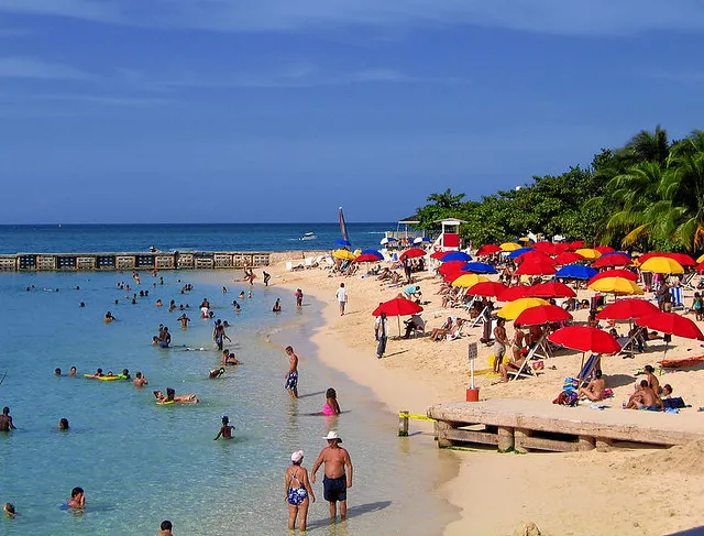 Doctor's Cave Beach Club