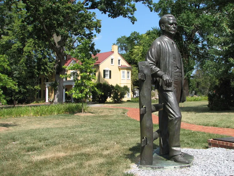 Dodona Manor (George C. Marshall's Home)
