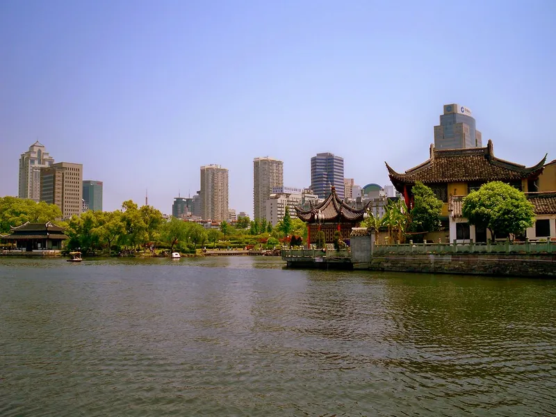 Dongqian Lake