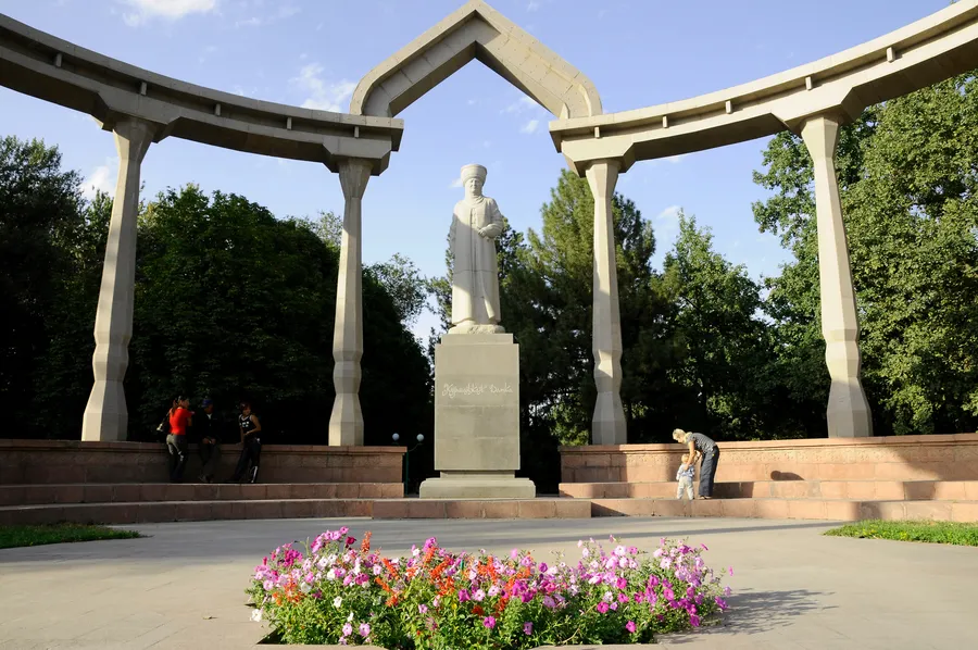 Dordoi Plaza
