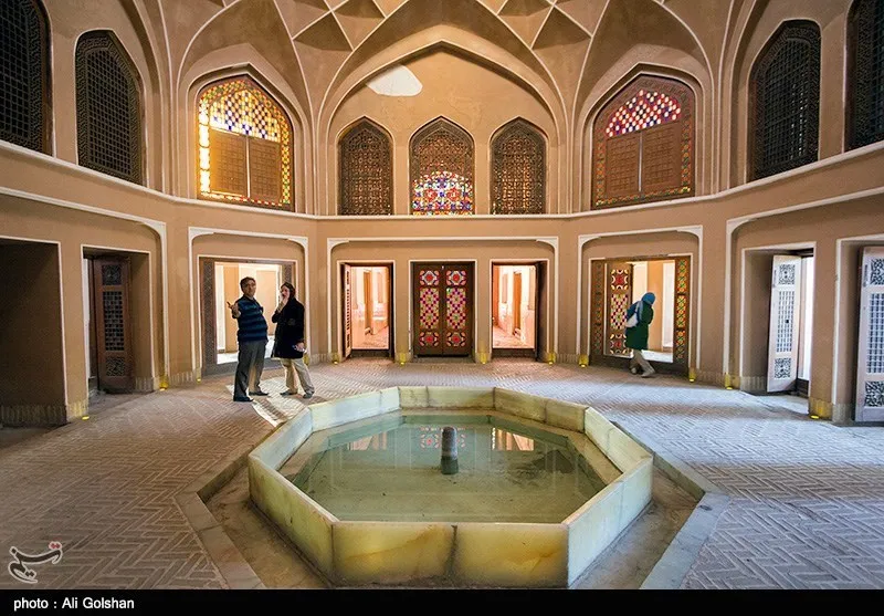 Dowlat Abad Garden