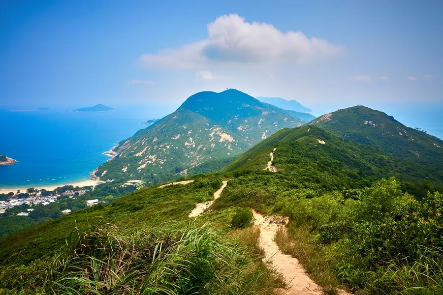 Dragon's Back Hiking Trail