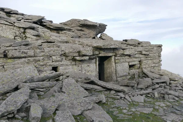 Drakospita (Dragon Houses)