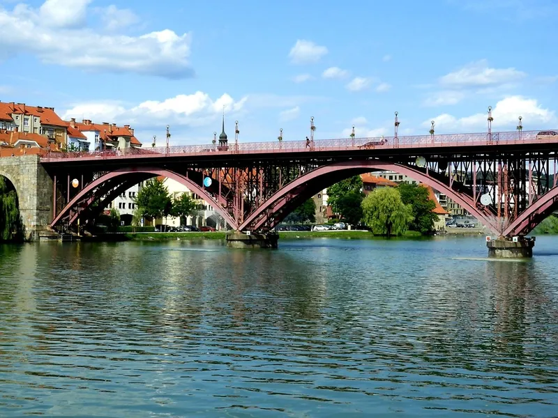 Drava River Promenade