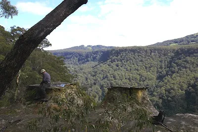 Drawing Room Rocks Trailhead