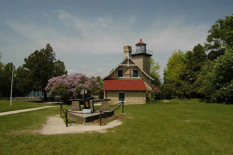 Eagle Bluff Lighthouse