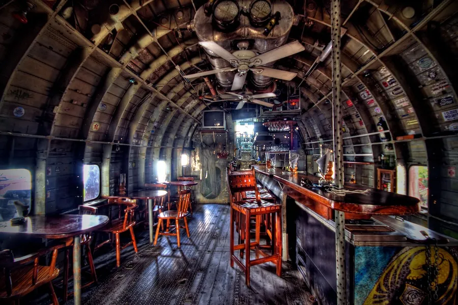 El Avion Restaurant