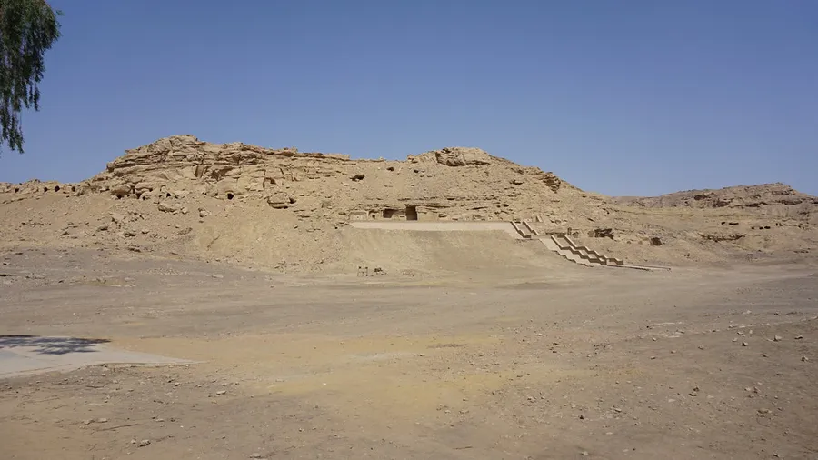 El Kab Necropolis