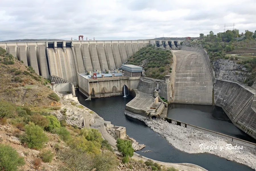 Embalse de Alcántara (Alcántara Reservoir)