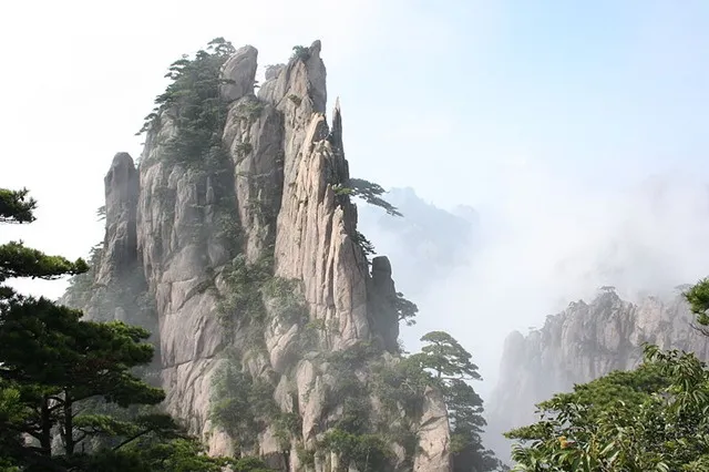 Emerald Valley (Feicui Gu)