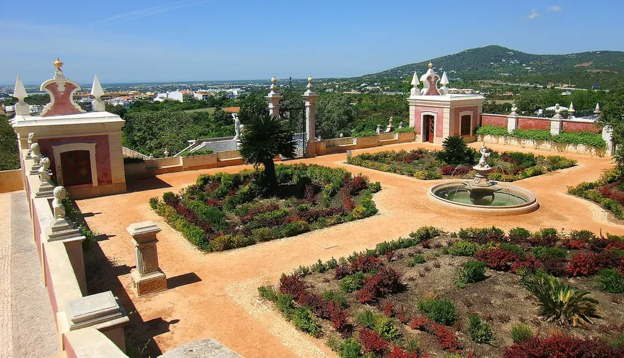 Estoi Palace