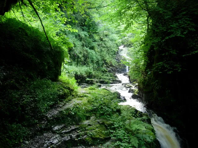 Falls of Moness