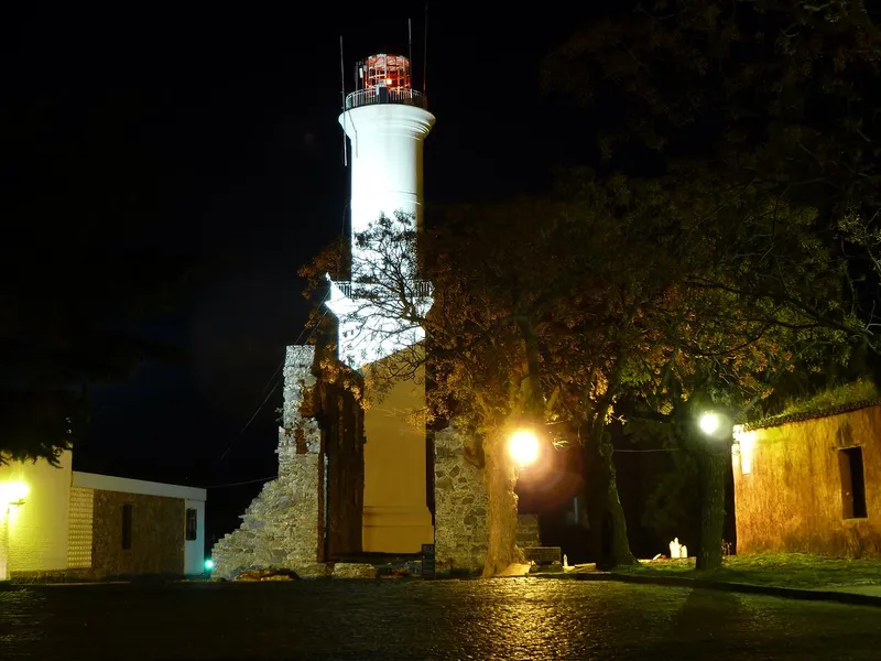 Faro de Colonia
