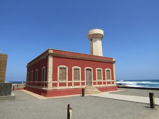 Faro de El Tostón
