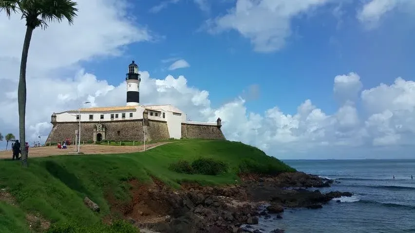 Farol da Barra Beach