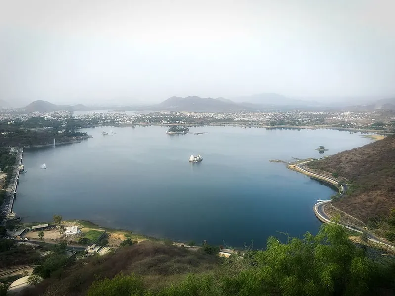 Fateh Sagar Lake