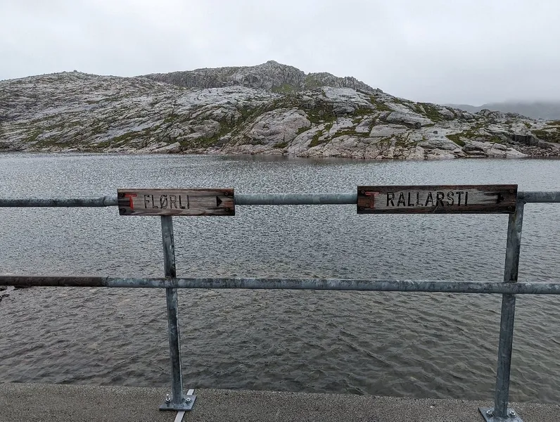 Flørli 4444