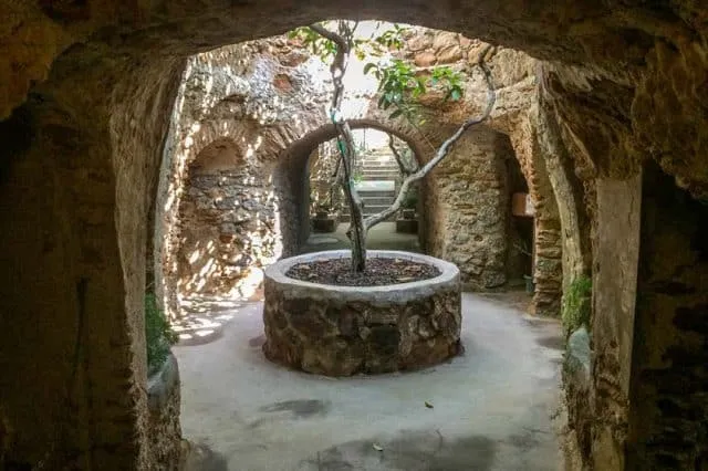 Forestiere Underground Gardens