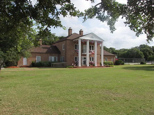 Fort Johnston-Southport Museum and Visitors Center