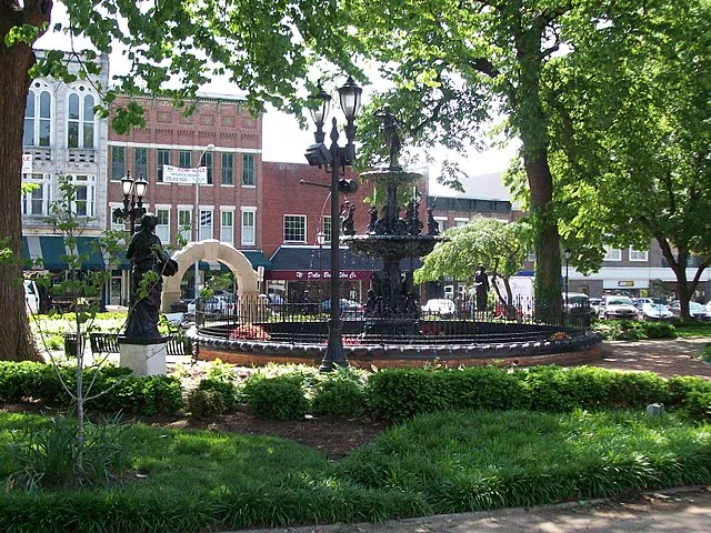 Fountain Square Park
