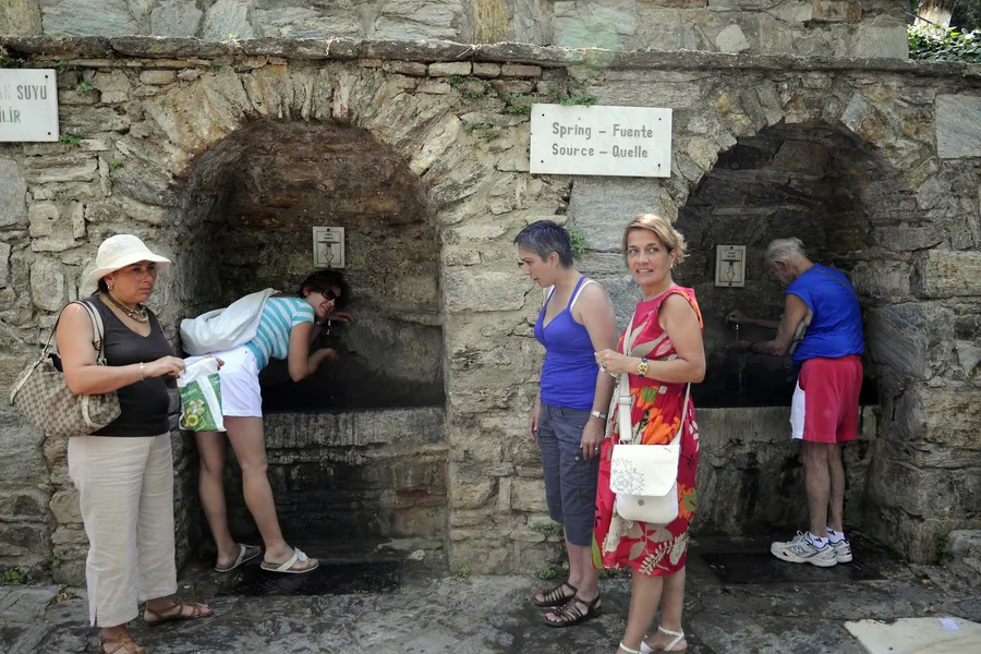 Fountain of the Virgin Mary
