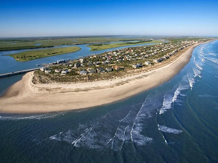 Front Beach Commercial District