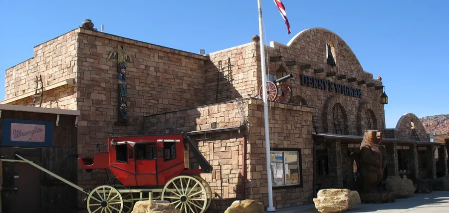 Frontier Movie Town