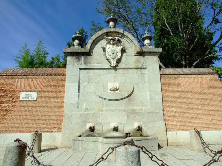 Fuente de los 25 Caños