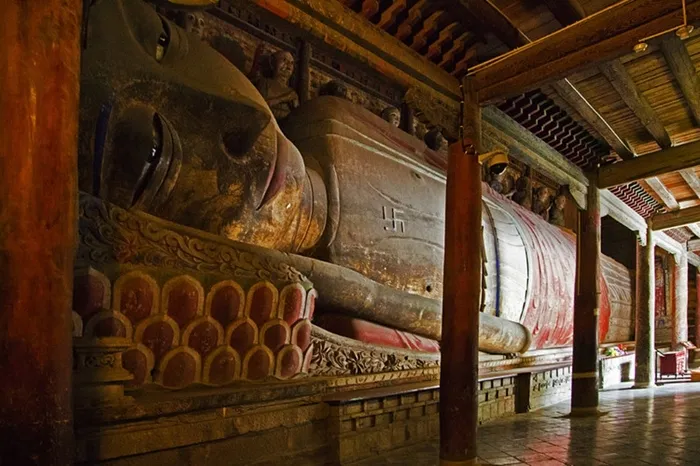 Giant Buddha Temple