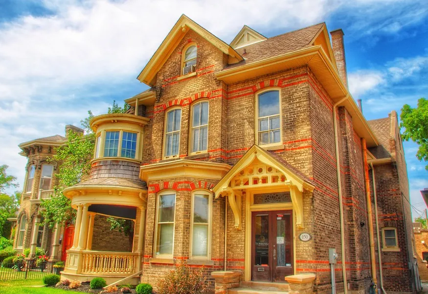 Glenhyrst Art Gallery of Brant
