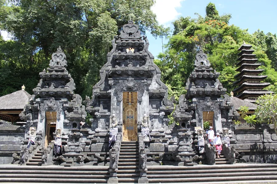 Goa Lawah Temple (Bat Cave Temple)