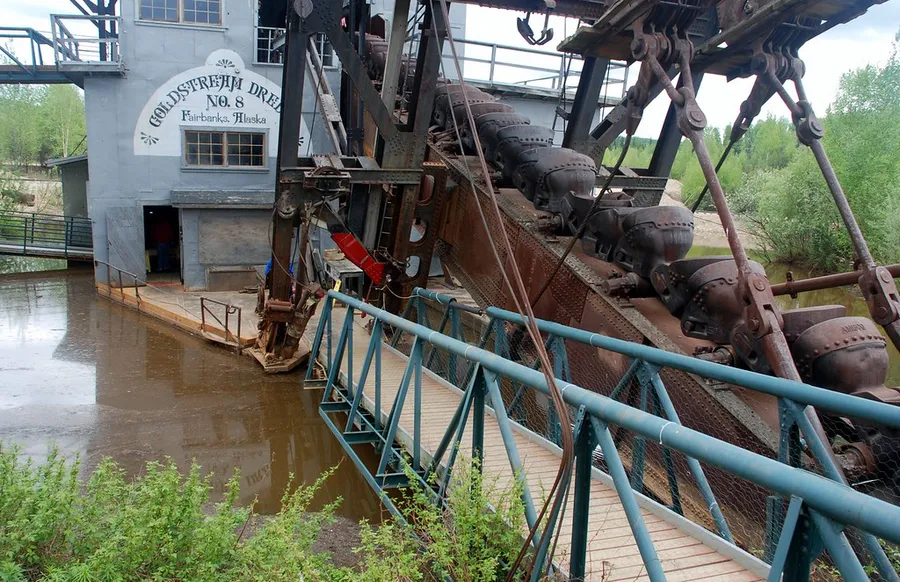 Gold Dredge 8