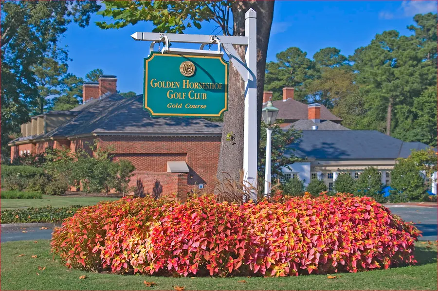 Golden Horseshoe Golf Club
