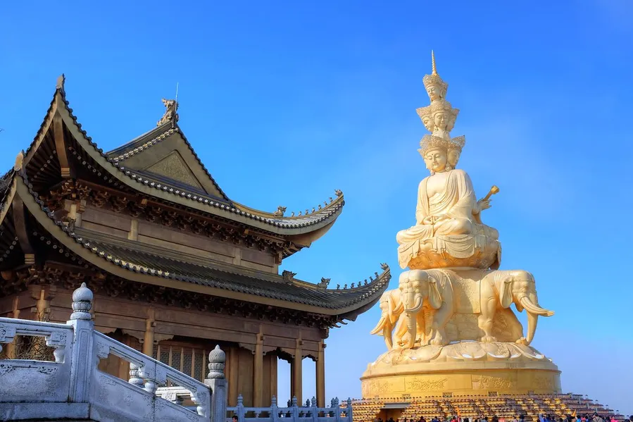 Golden Summit at Emeishan