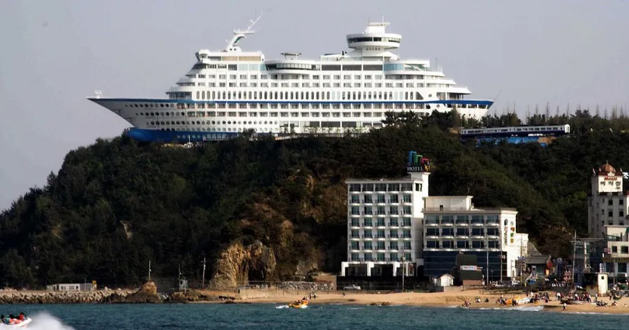 Goseong Bay Cruise