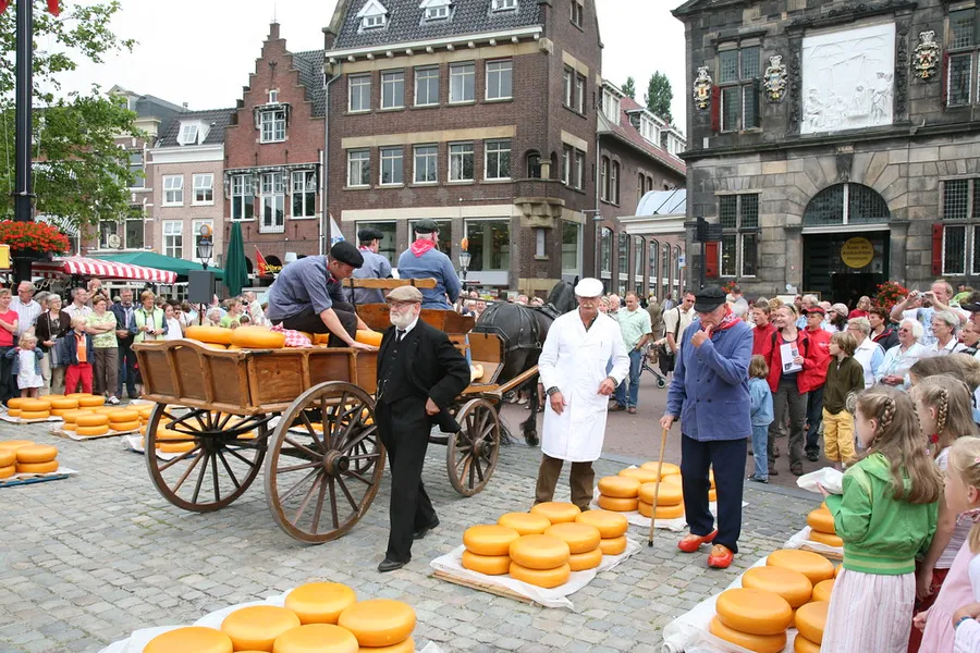 Gouda Cheese Market