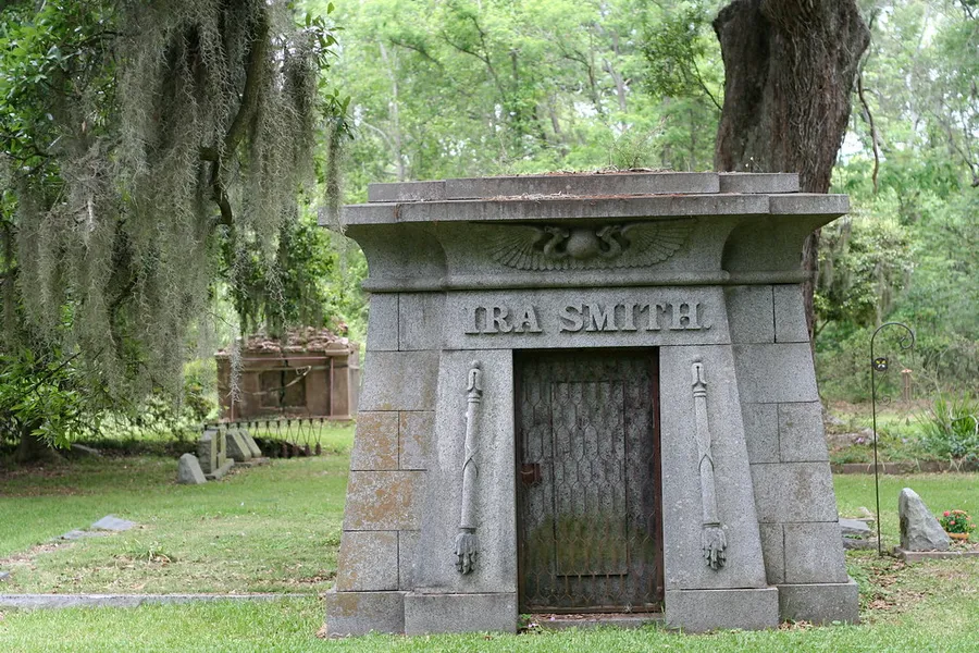 Grace Episcopal Church and Cemetery