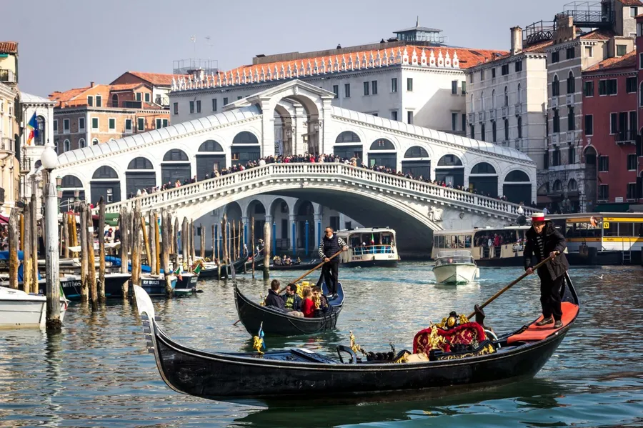 Grand Canal Boat Tour