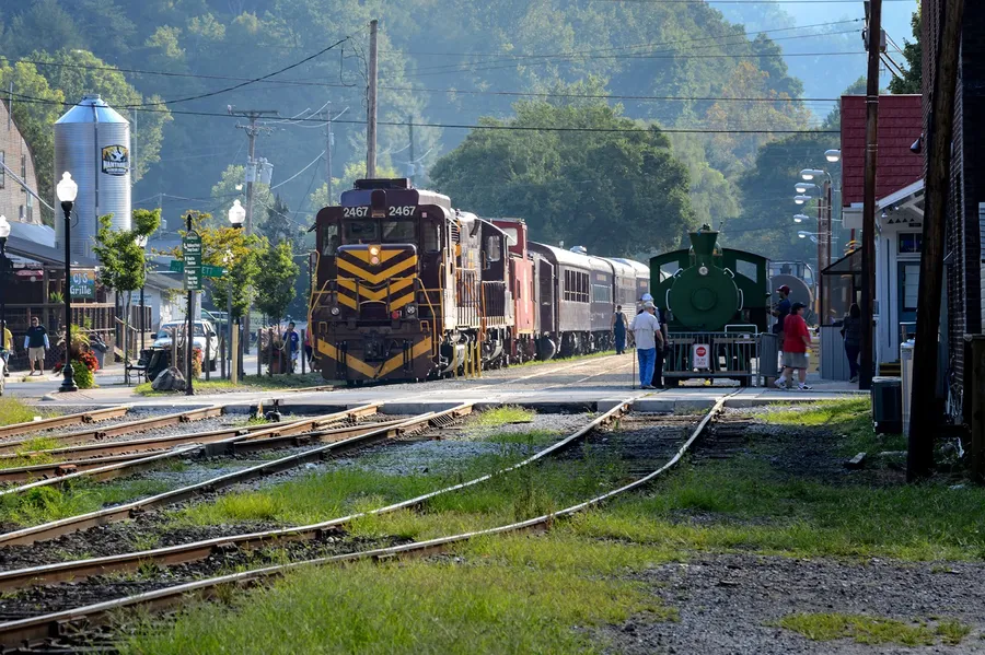Great Smoky Mountains Railroad